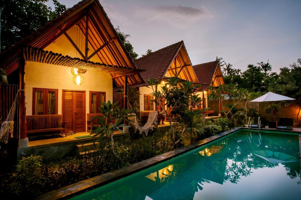 Nuansa Penida Hostel Toyapakeh Buitenkant foto