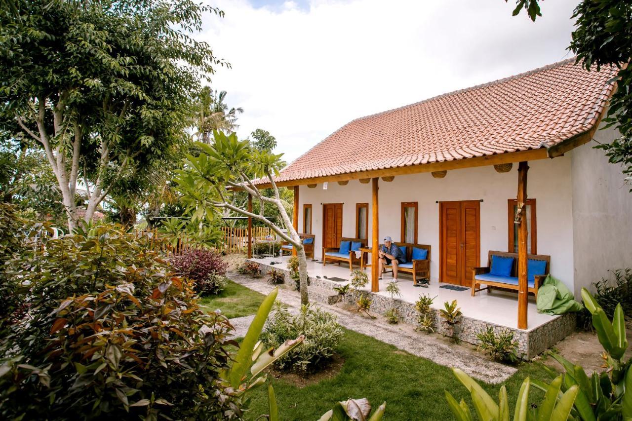 Nuansa Penida Hostel Toyapakeh Buitenkant foto