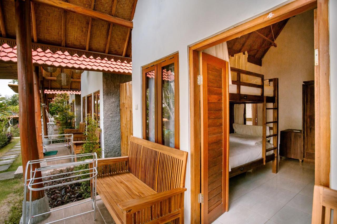Nuansa Penida Hostel Toyapakeh Buitenkant foto