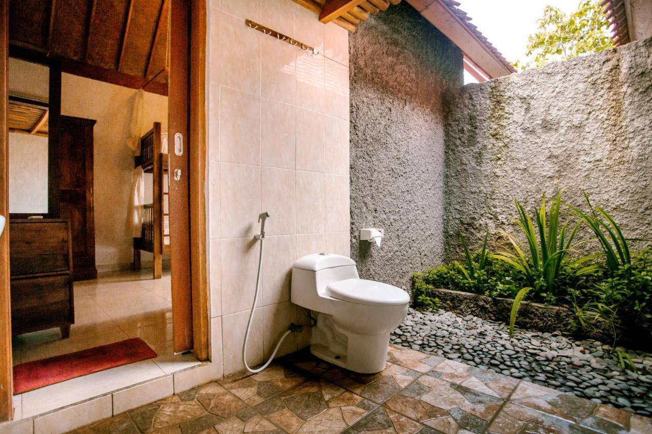 Nuansa Penida Hostel Toyapakeh Buitenkant foto