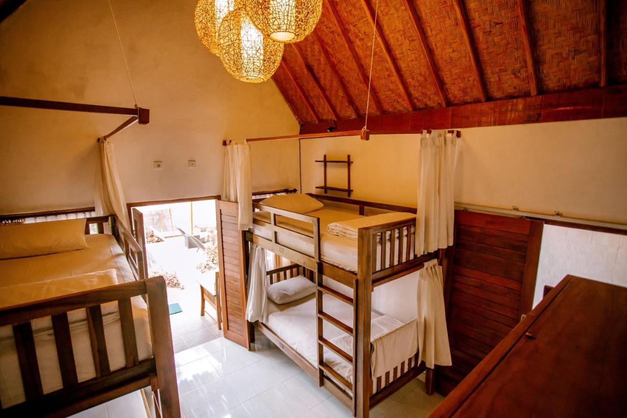 Nuansa Penida Hostel Toyapakeh Buitenkant foto