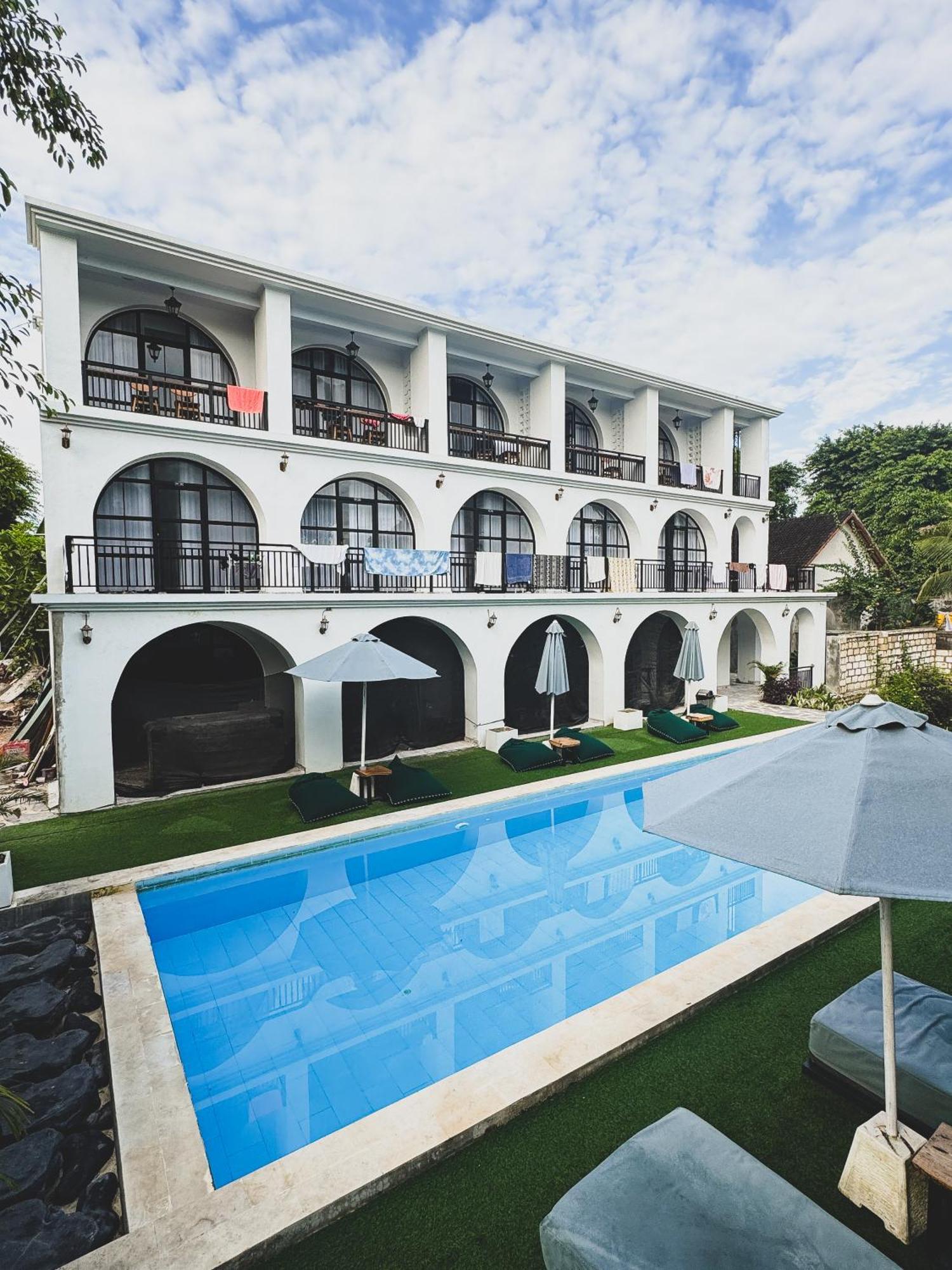 Nuansa Penida Hostel Toyapakeh Buitenkant foto